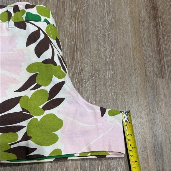 J-Crew Women’s Tropical Floral Green and Pink Shorts Vintage Y2K Low Fit Size 4 - Picture 6 of 8